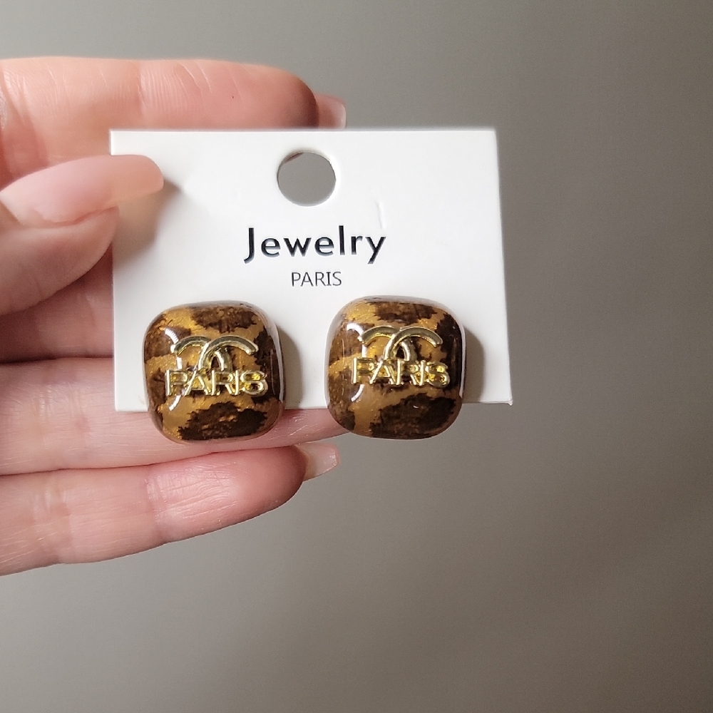 Paris Elegant Gold and Brown Earrings. Chanel Inspired.